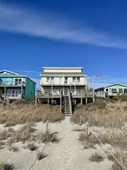 257ww - 2 BE BY THE SEA TOO | Photo