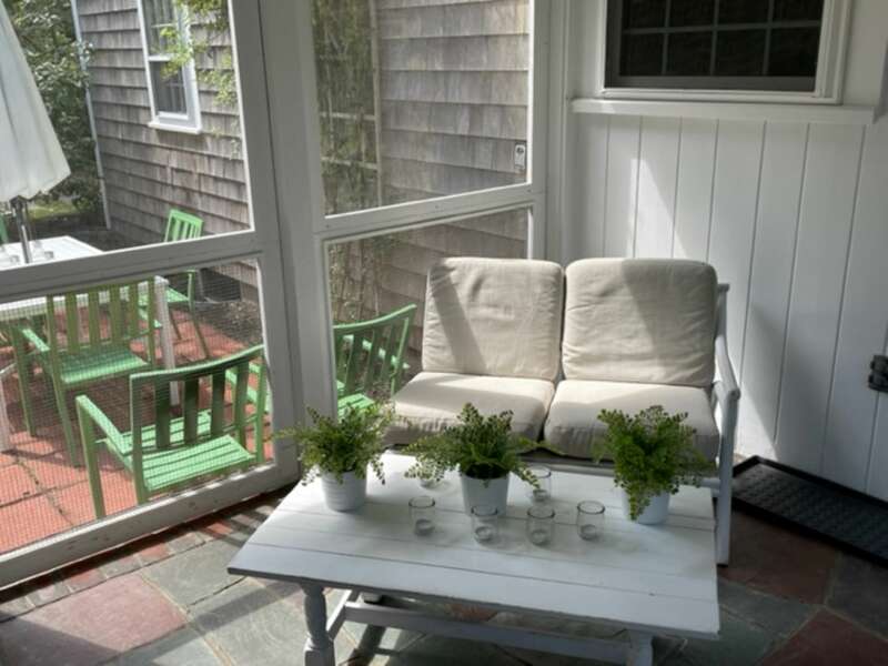 Sunroom couch - 63 High Point Rd N Chatham - Cape Cod - New England Vacation Rentals