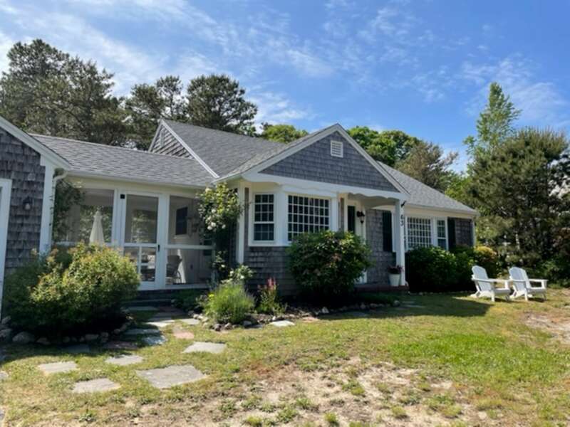 Front view of Bobs Place - 63 High Point Rd N Chatham - Cape Cod - New England Vacation Rentals