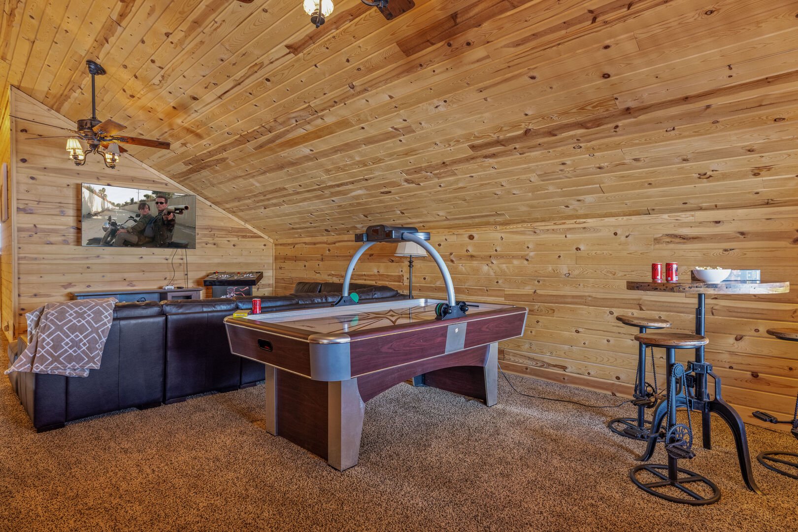 Liberty Lodge ~ upper level living room w/ air hockey table