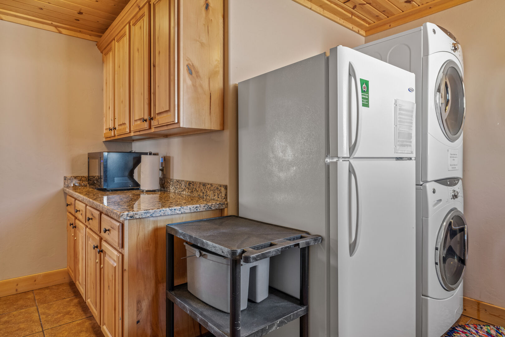 Liberty Lodge ~ washer, dryer, and 2nd refrigerator