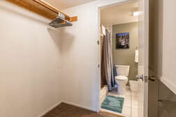 Master Bedroom Walk-In Closet / En-Suite Full Shared Bathroom -Shower Only