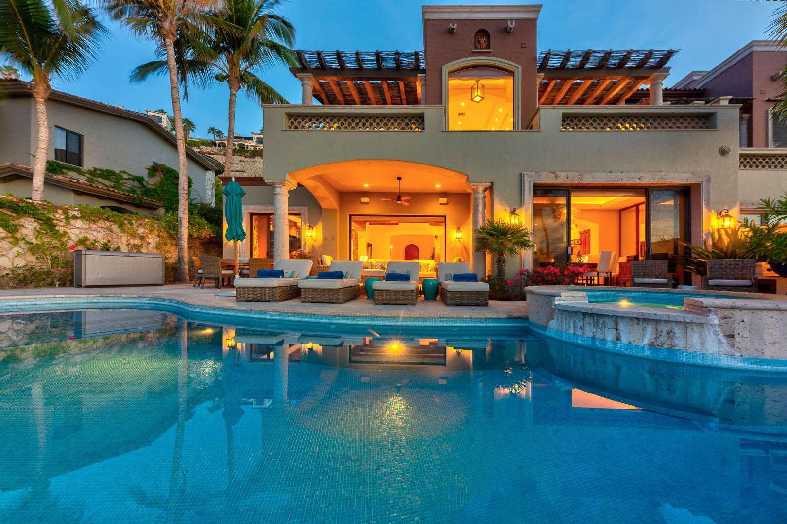 Pool and lounge area at our luxury villa in Los Cabos