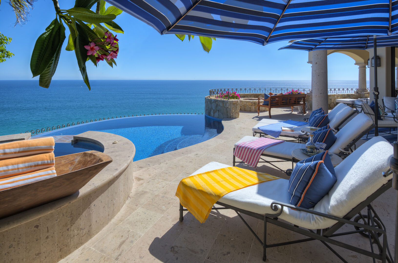 This villa in Los Cabos features a pool that overlooks the ocean!