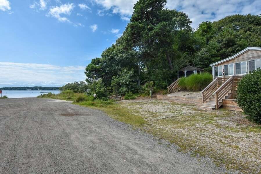 Parking in front - direct access to waterfront - 22--24 Follins Pond-Dennis-Cape Cod