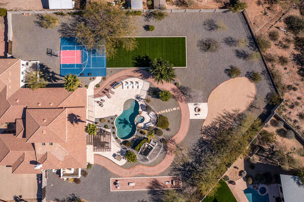 Aerial photo of Paradise Heights Retreat!