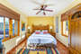 Master Bedroom Upstairs / King Size Bed /  Wi - Fi / AC / Ceiling Fan