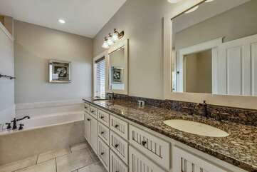 Master bathroom - Double vanity, privacy door for toilet, Jacuzzi Tub and Separate Stand-up Shower