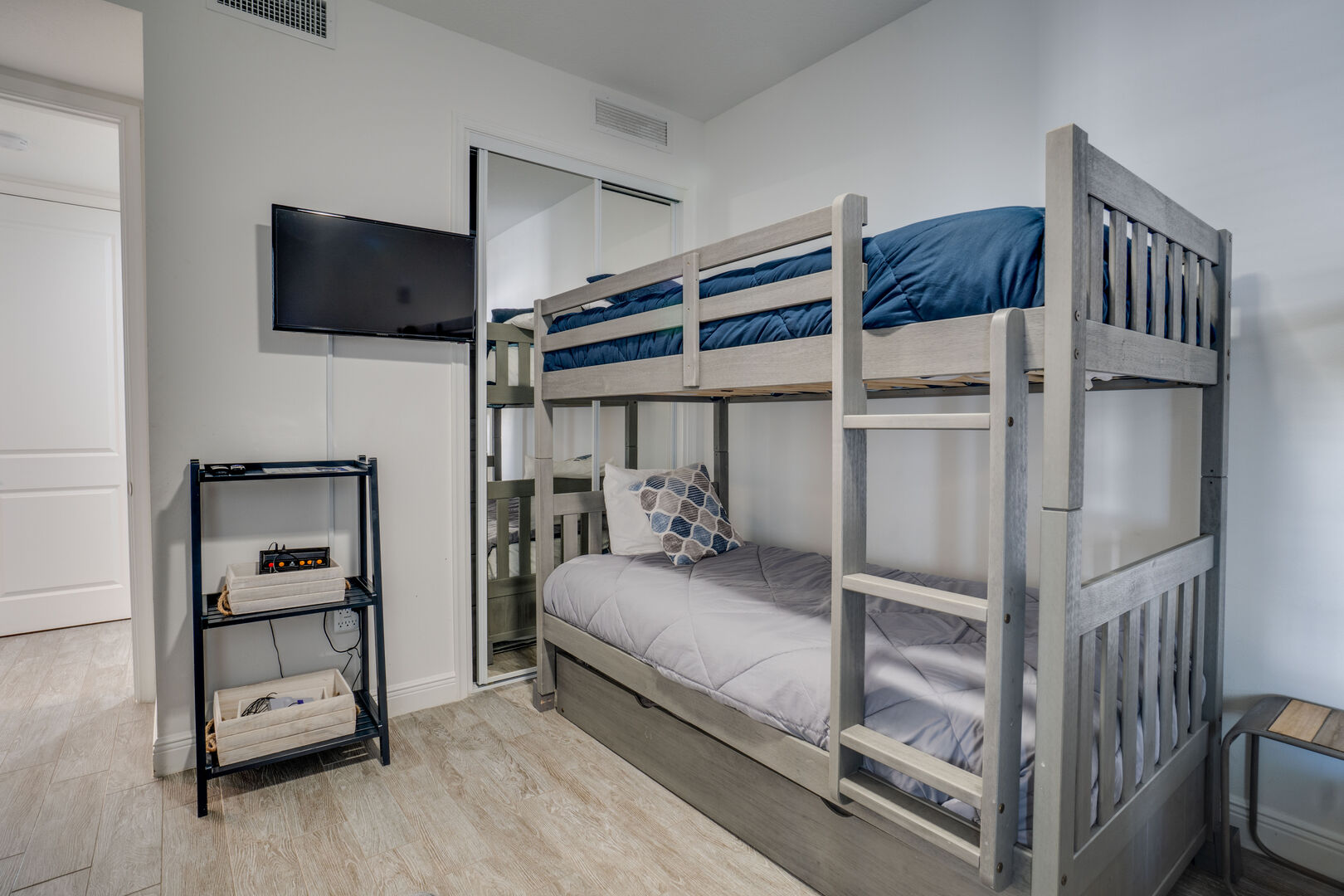 Bedroom 3 - 4 Twin Beds