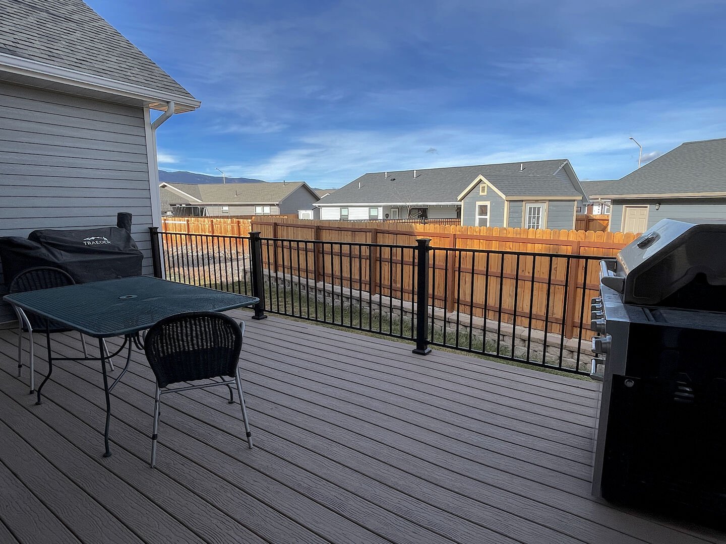 Nice outdoor deck area