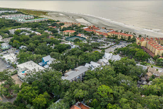 Aerial view of Atlantic Cottage and surrounding beach area