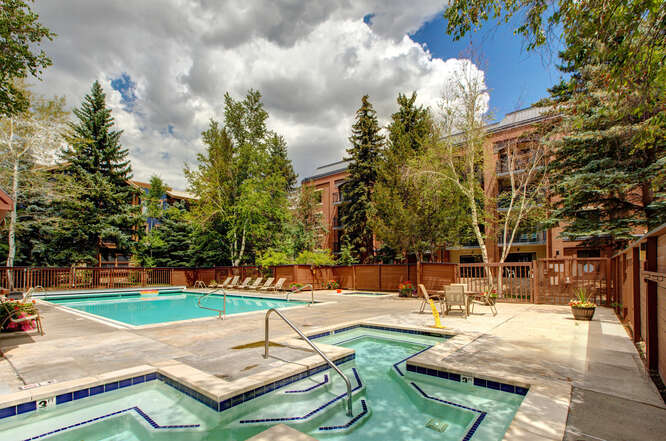 Community Pool and Hot Tub