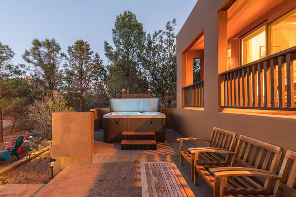 Hot Tub Area & Outdoor Seating