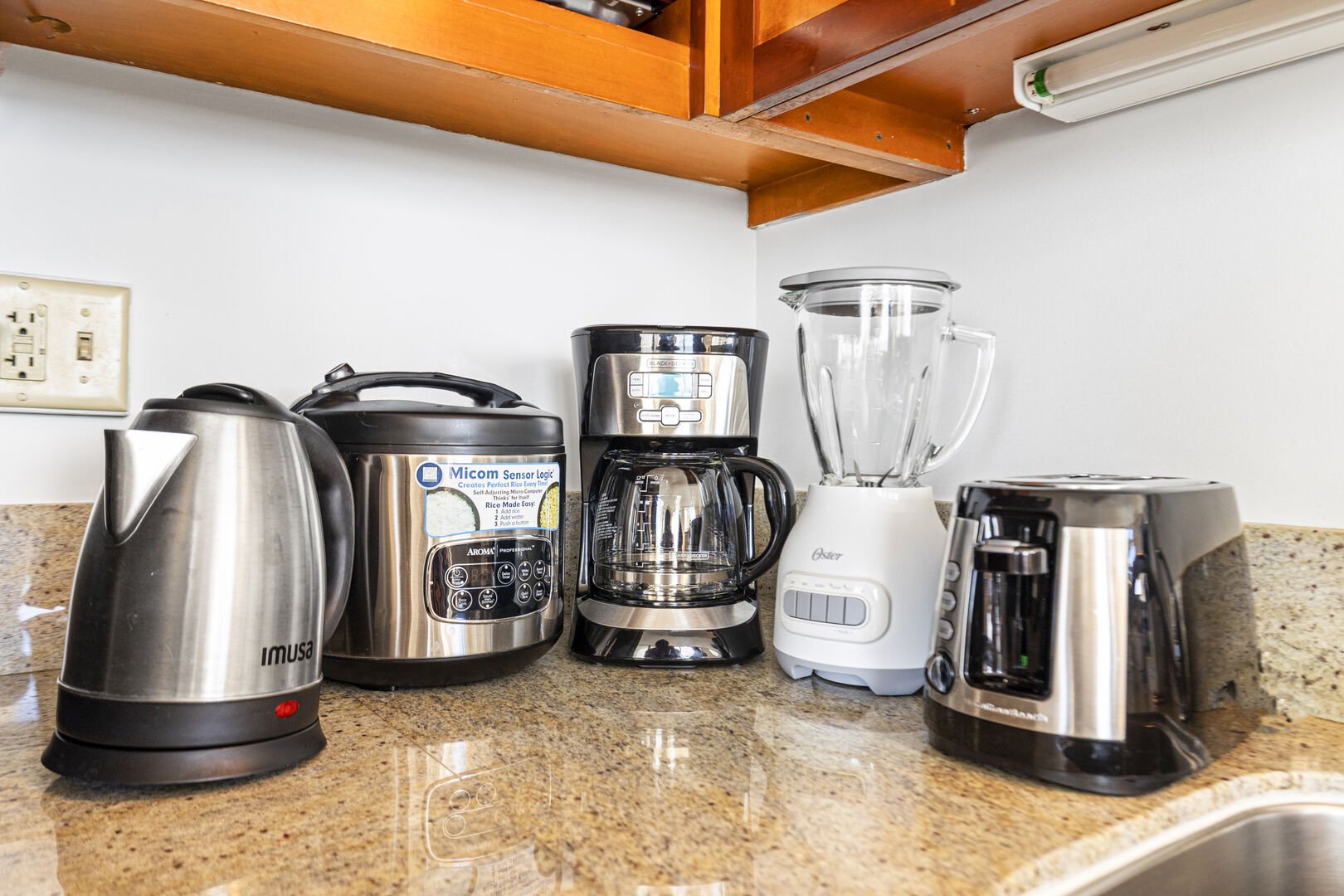 Available appliances in the kitchen