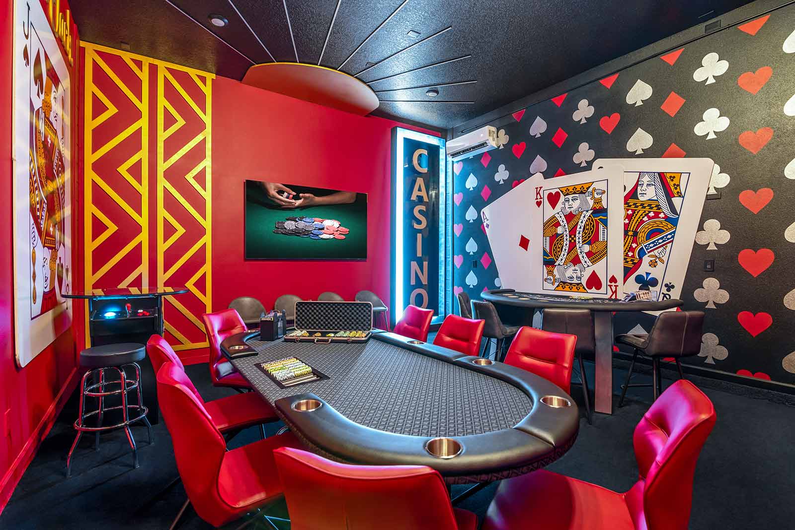 [amenities:casino-room:3] Casino Room