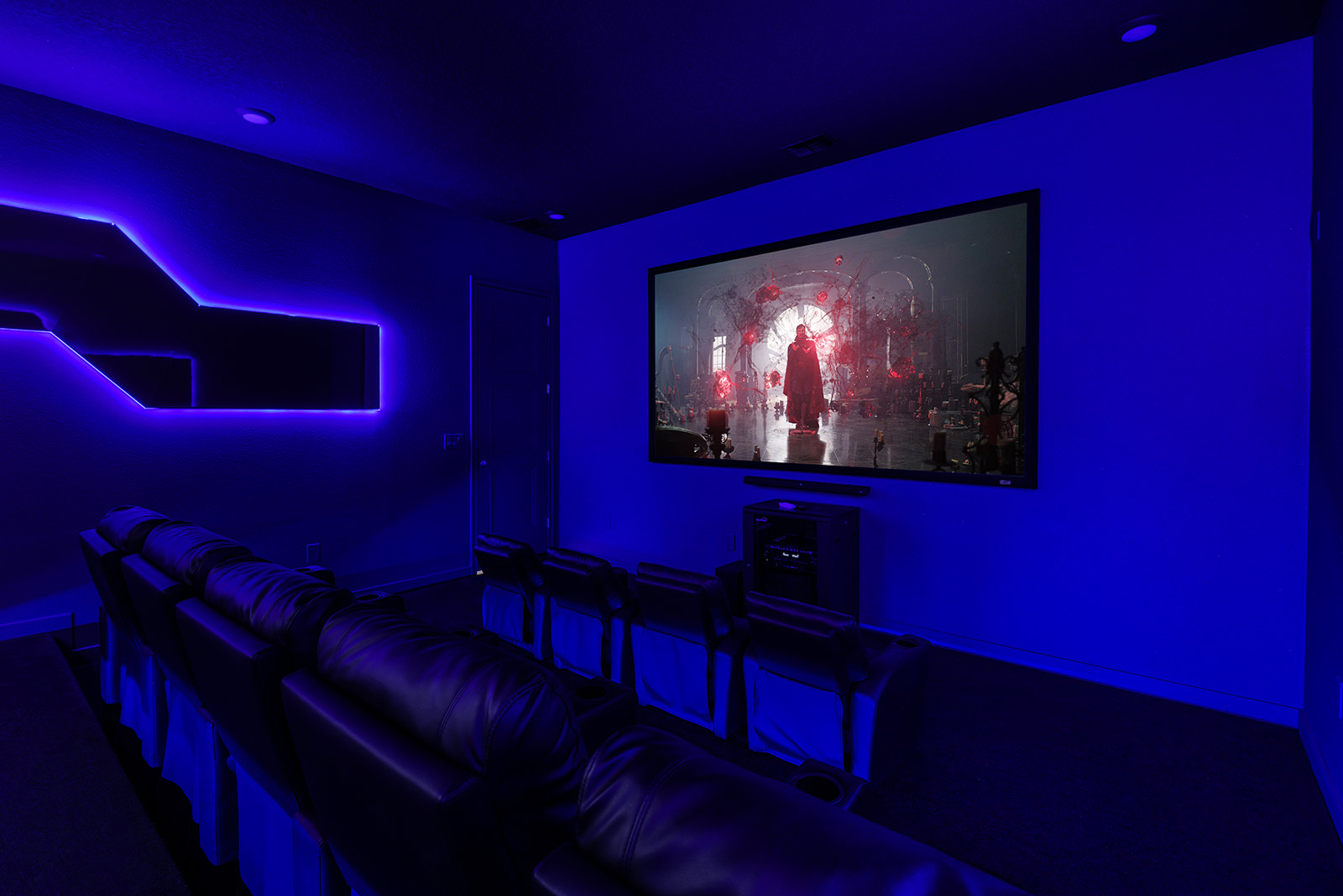 [amenities:theater-room:3] Theater Room