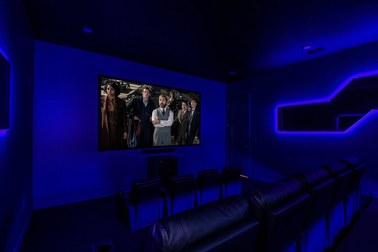 [amenities:theater-room:3] Theater Room