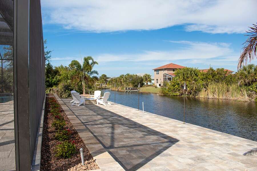 Huge upgraded seawall and dock with canal access