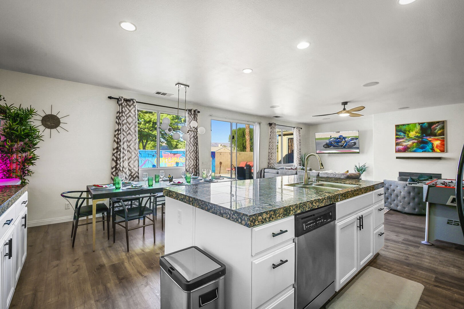 The granite countertops help for easy clean up!