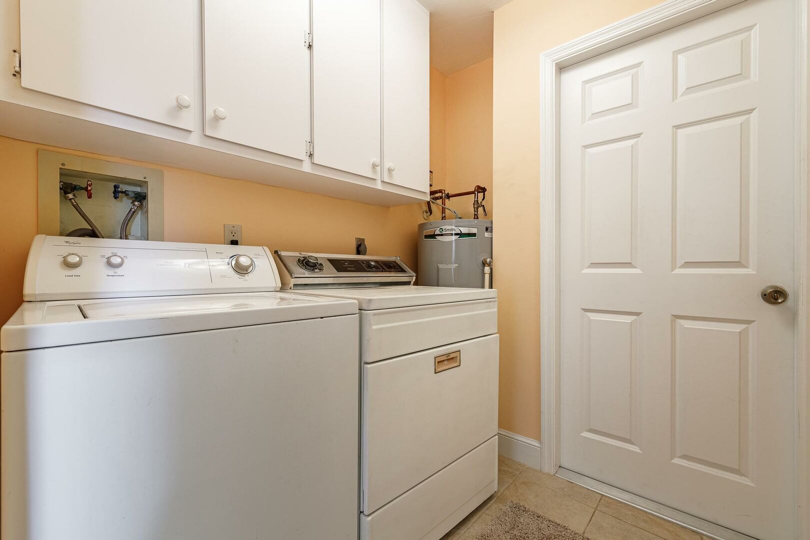 private washer and dryer vacation rental, Cape Coral