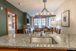 Fully Equipped Kitchen, Dining Table