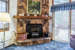 Living Room, Flat Screen TV, Fireplace(Pellet Stove)