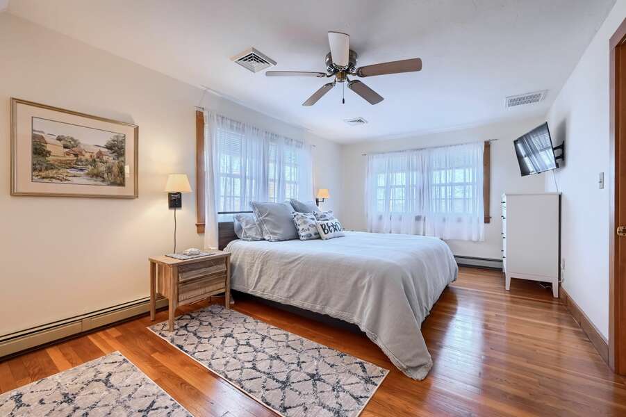Bedroom #4 King bed , ceiling fan, large flat screen tv, dresser-132 Horizon Dr - Chatham- Cape Cod
