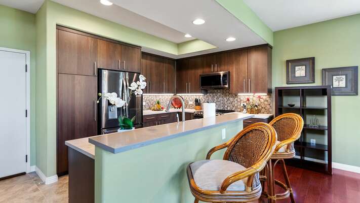 Remodeled and fully equipped kitchen
