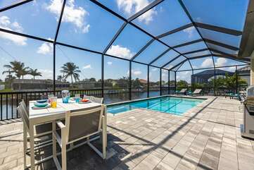 Southern facing pool vacation rental Cape Coral FL