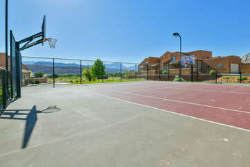 Tennis/Basketball court