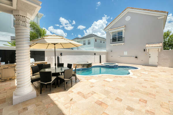 Between the main house and the annex is a private courtyard for you to enjoy