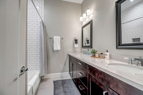 Full Shared Bathroom Three with Tub/Shower Combo