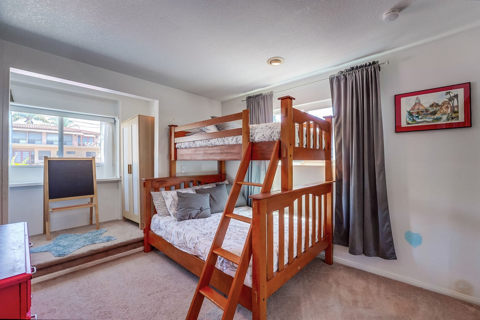 Second private guest bedroom with bunk bed with twin and full beds