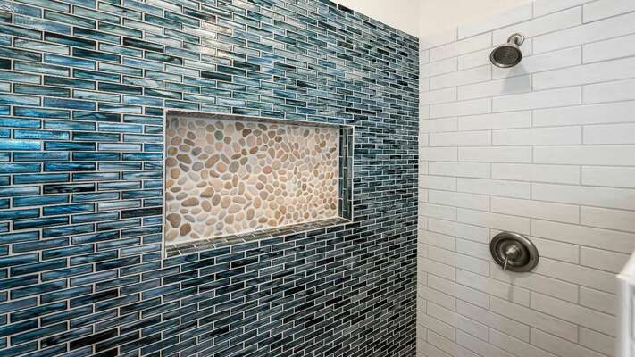 Lovely tile in walk-in shower at Mauna Lani Fairways 1601