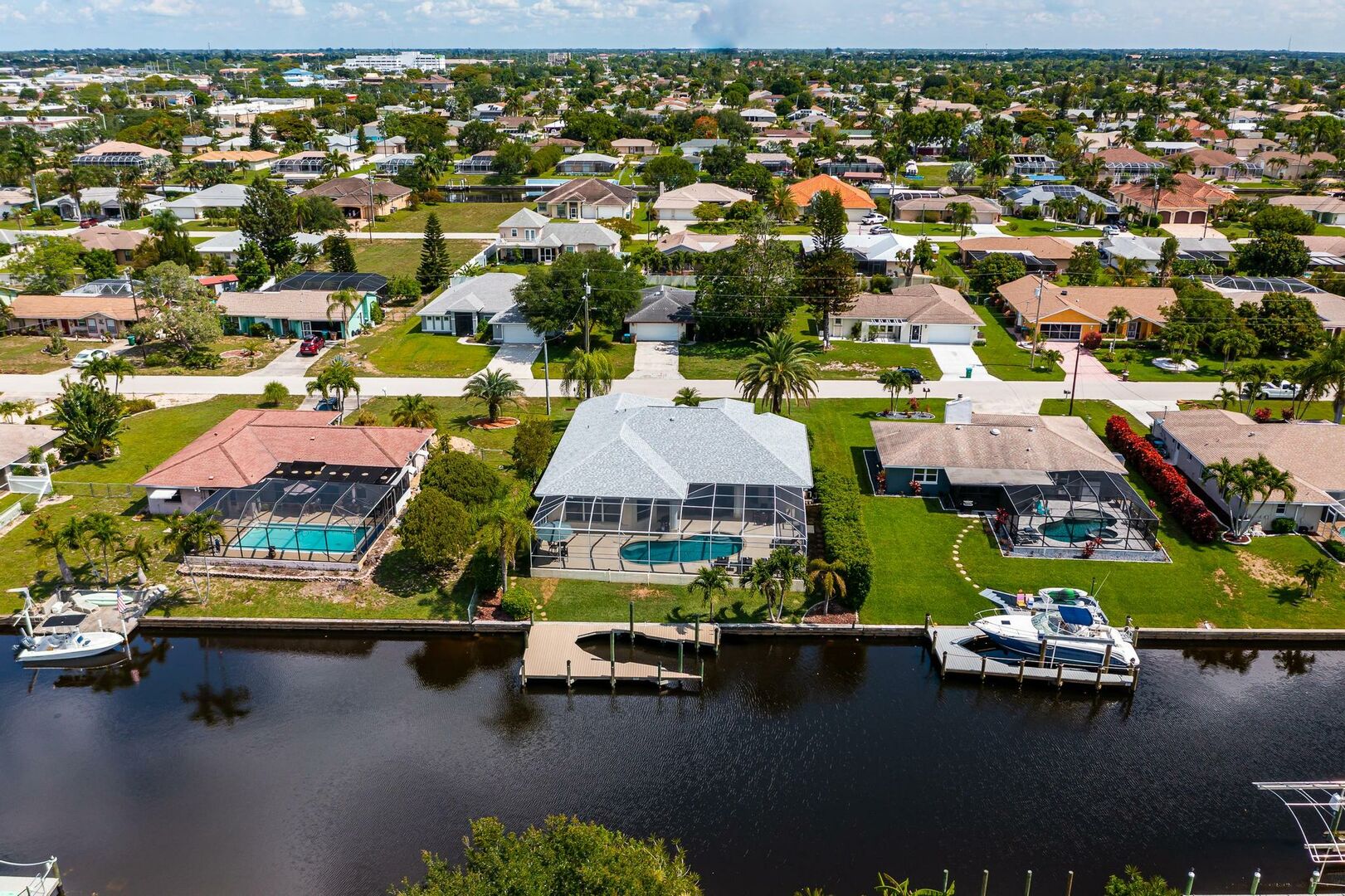 Direct gulf access Cape Coral vacation rental