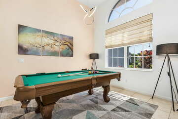 5 bedroom vacation rental with pool table