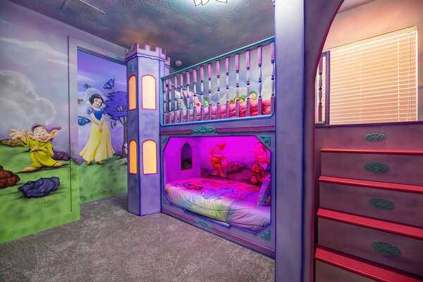 Little princesses will love sleeping in their very own castle-themed twin/twin bunk bed