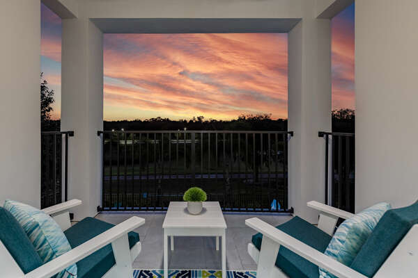 You'll have beautiful sunset views from the 2nd floor balcony