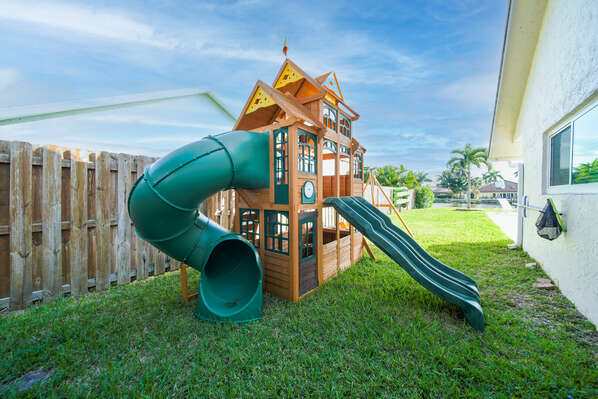 Brand new Swing set with Slide and climbing tower
