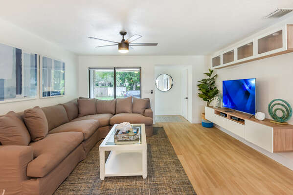 Open Plan living areas, ceiling fans, Tv's, all modern equipment throughout