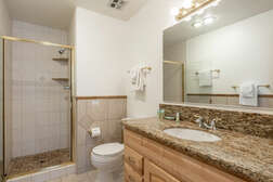 Master Bathroom 2, Full En-Suite Bath, Shower & Tub