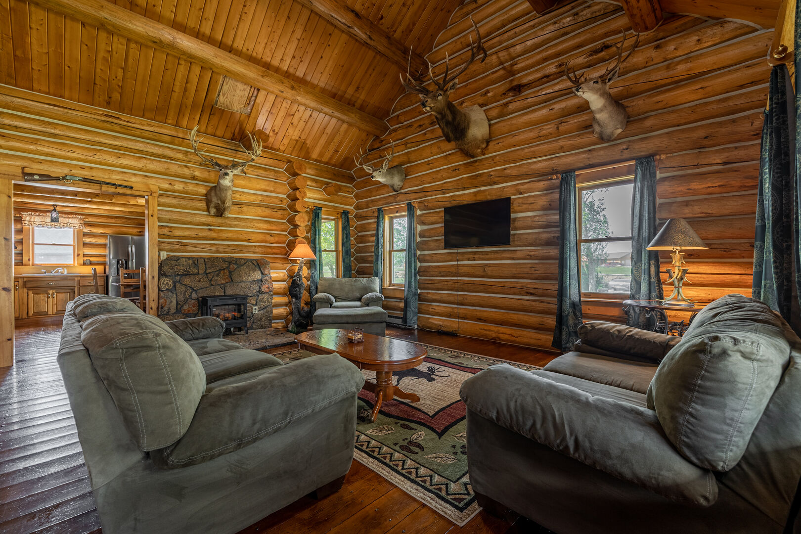 Beautiful rustic cabin feel