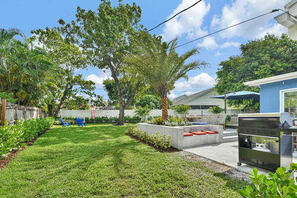 Spacious and private, this rear yard is ideal for families wishing to enjoy some time outside in the famous Floridian Climate
