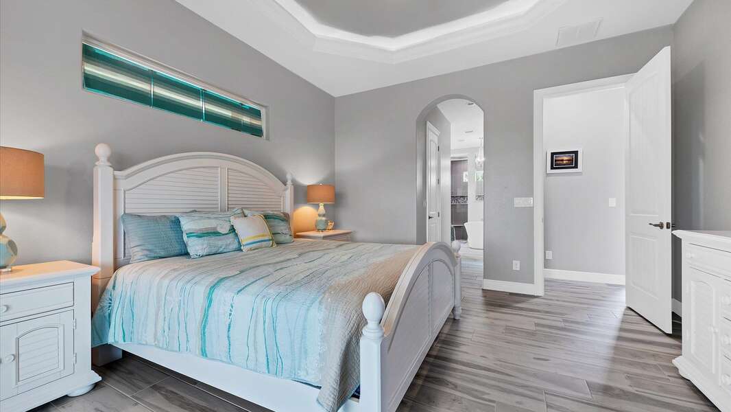 King master bedroom with ensuite