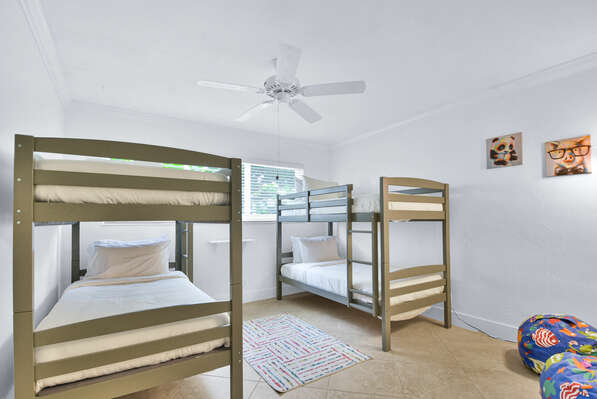 Bedroom 3, with 2 sets of bunk beds