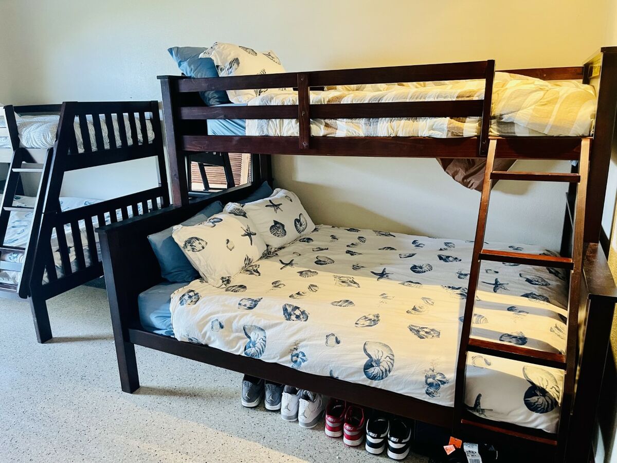 Bunk Bed Room, includes 4 full size Bunk Beds