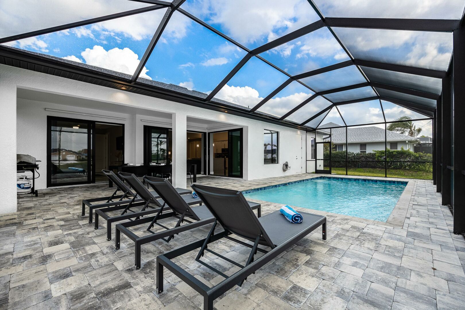 Heated saltwater pool vacation rental in Cape Coral, Florida
