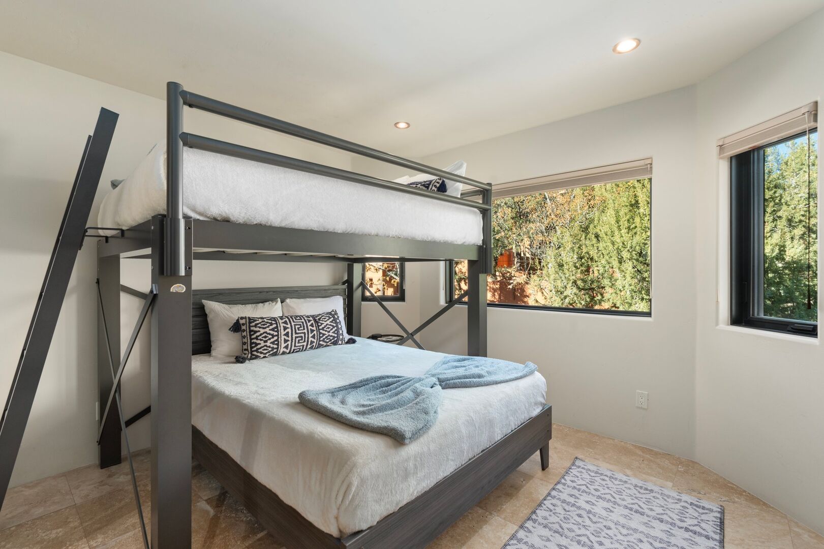 Bedroom 4: 
Two Queen memory foam loft beds with a sturdy frame that can safely hold up to 2,000 pounds.