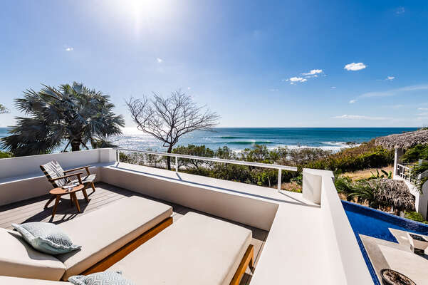 Master suite balcony with
180 degree view of both Tamarindo Bay and Langosta Beach