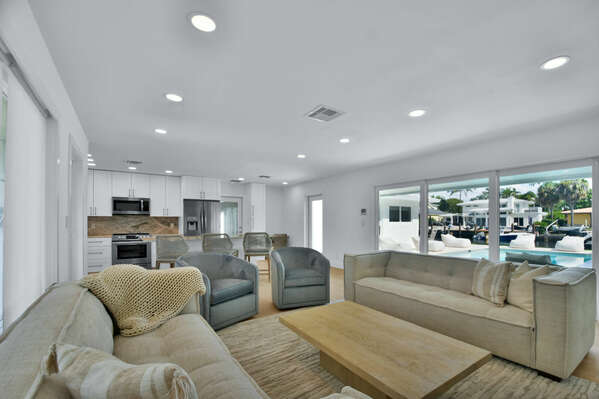 Open plan living area, lots of natural light and fantastic views of the intracoastal
